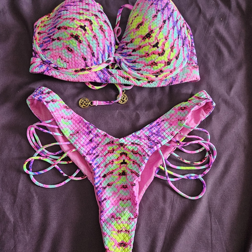 Everything But Water Luli Fama Oasis babe 2 Piece Bikini.